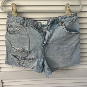 Top shop High Waisted Ripped Jean Short
